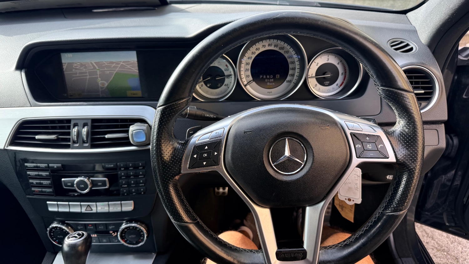 Used Mercedes-Benz C Class 2011 for sale - 77536419: Photo 26