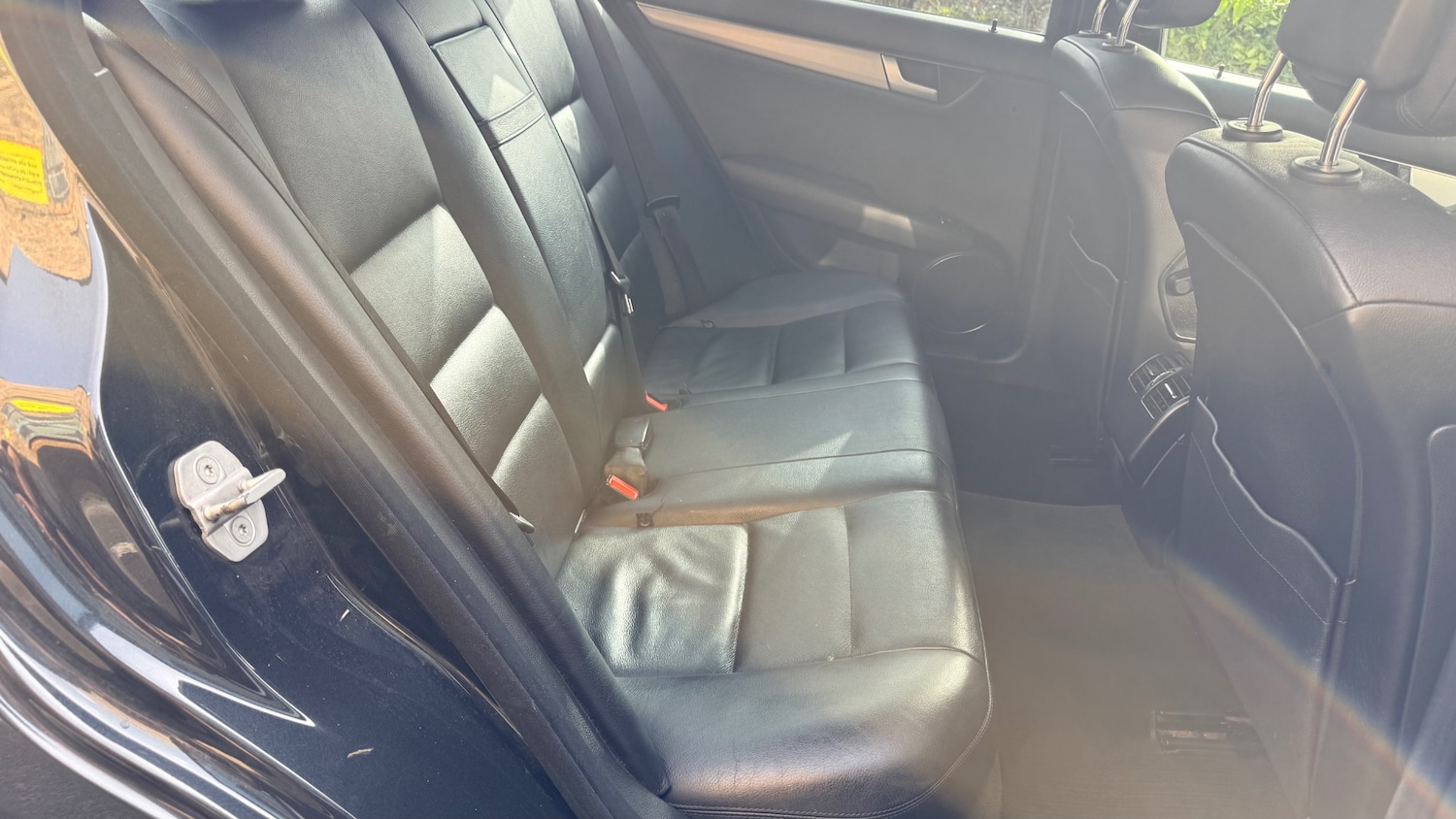 Used Mercedes-Benz C Class 2011 for sale - 77536419: Photo 30