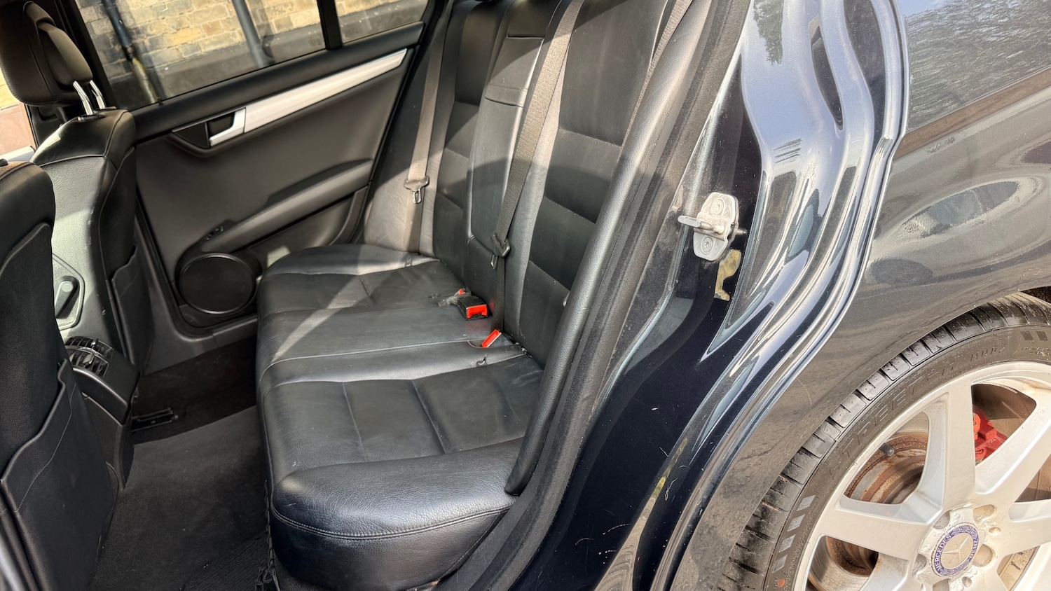 Used Mercedes-Benz C Class 2011 for sale - 77536419: Photo 31