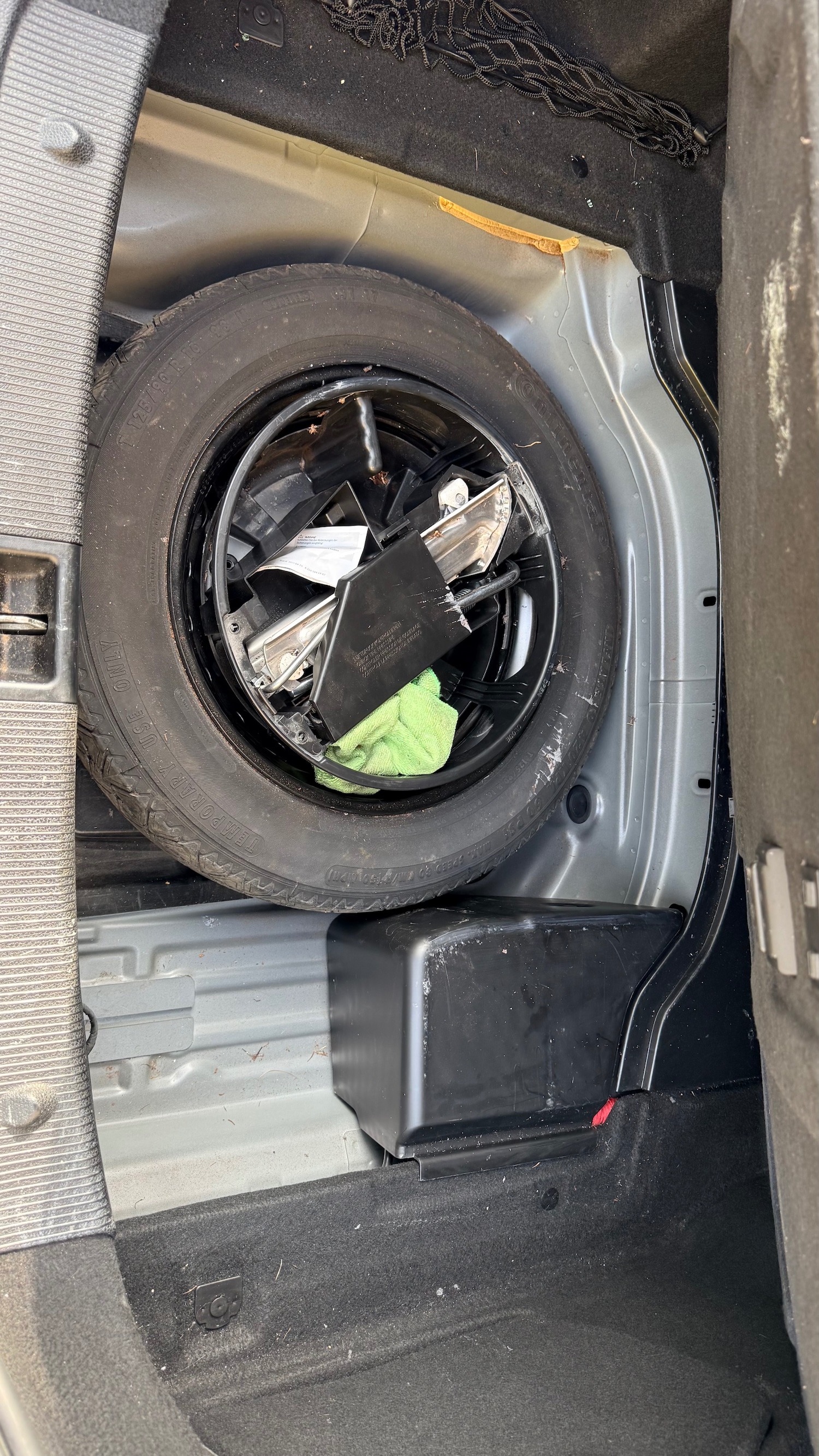 Used Mercedes-Benz C Class 2011 for sale - 77536419: Photo 35