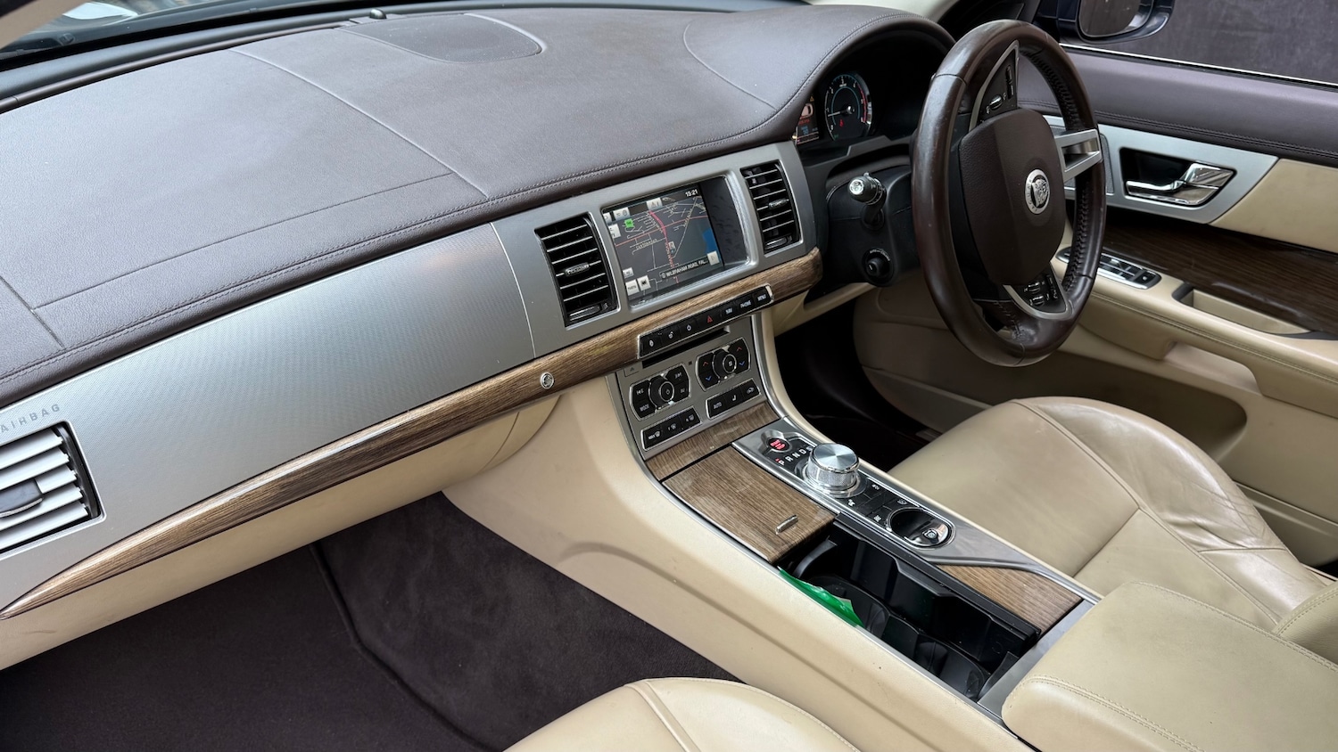 Used Jaguar XF 2012 for sale - 76071216: Photo 15
