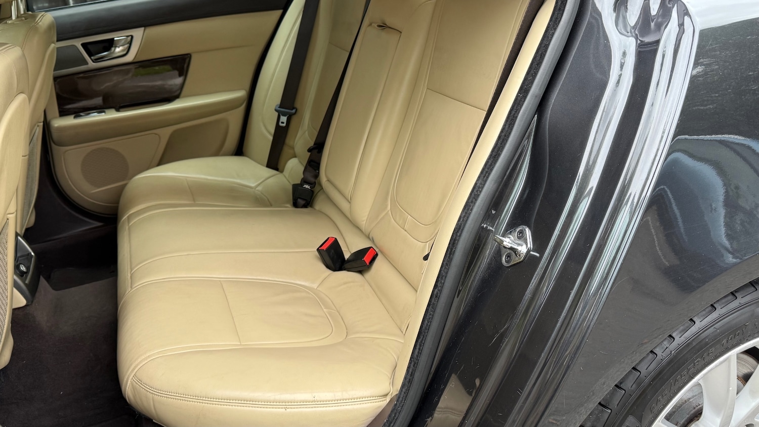 Used Jaguar XF 2012 for sale - 76071216: Photo 16