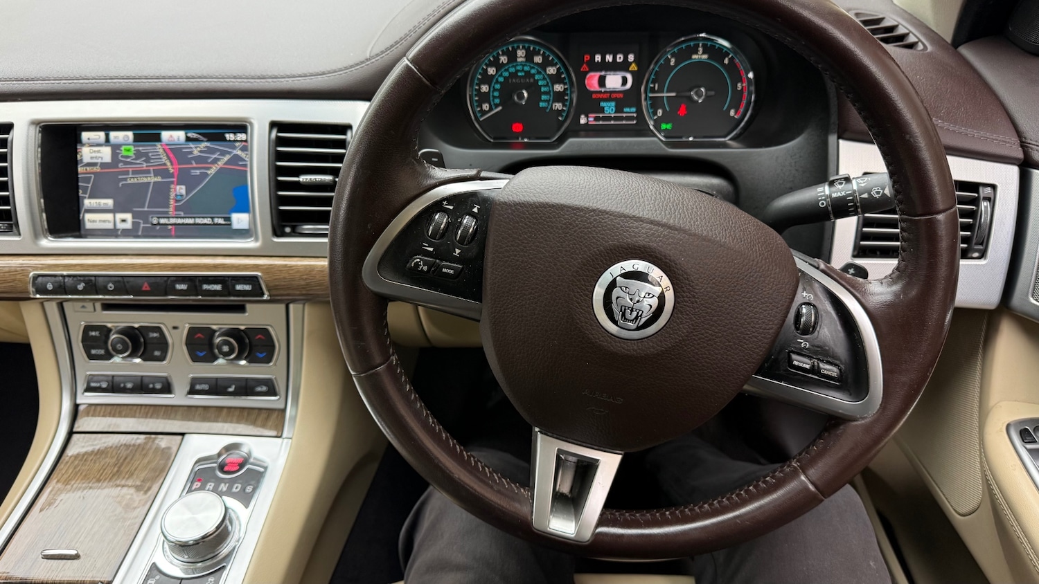 Used Jaguar XF 2012 for sale - 76071216: Photo 17