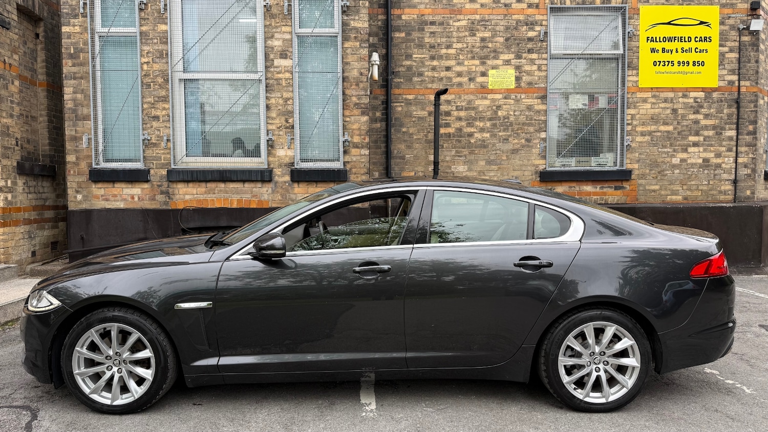 Used Jaguar XF 2012 for sale - 76071216: Photo 2