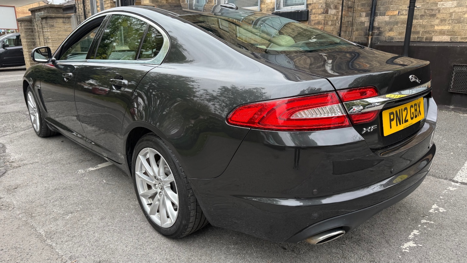 Used Jaguar XF 2012 for sale - 76071216: Photo 3