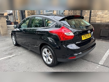 Used Ford Focus 2013 for sale - 79357216: Photo