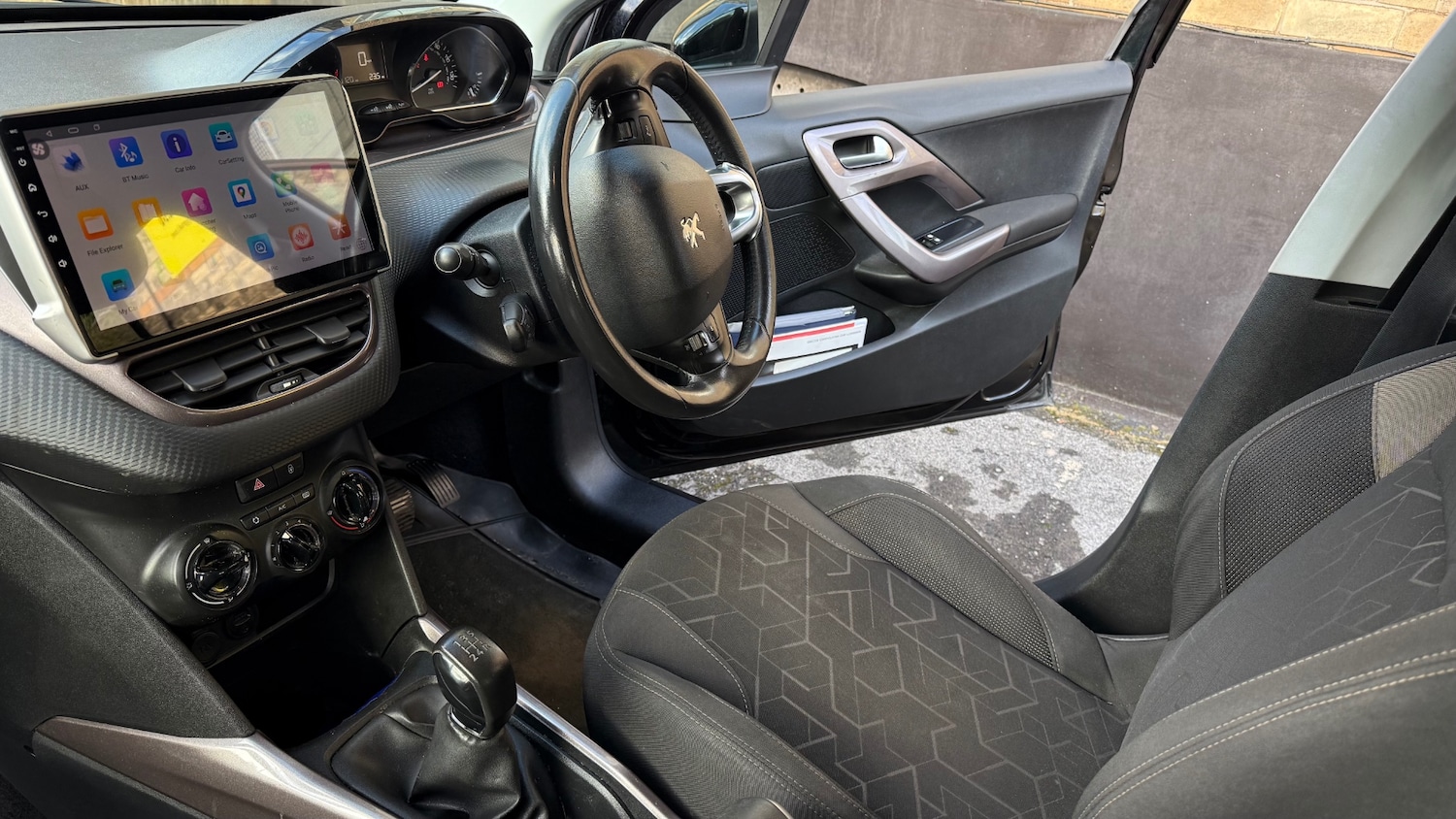 Used Peugeot 2008 2014 for sale - 76115260: Photo 10