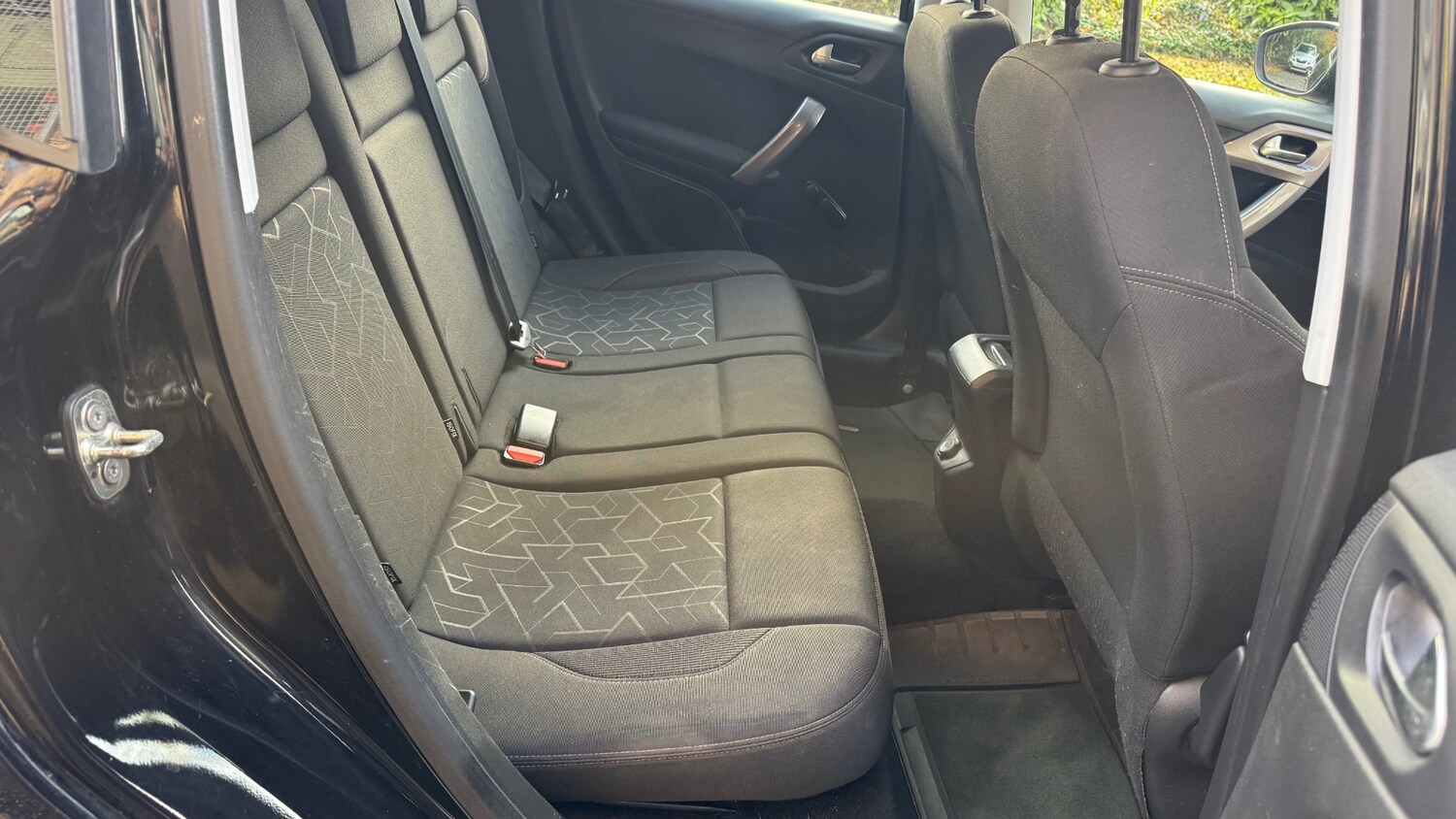 Used Peugeot 2008 2014 for sale - 76115260: Photo 12