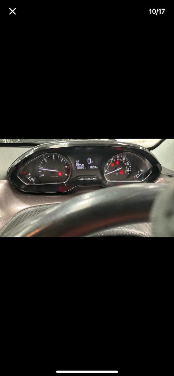 Used Peugeot 2008 2014 for sale - 76115260: Photo 15