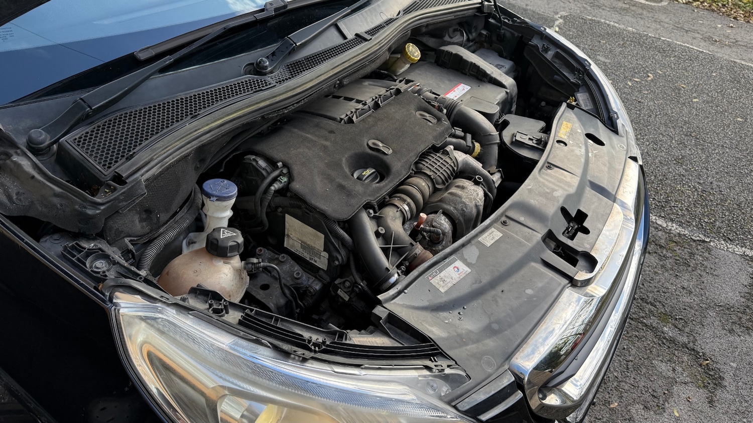 Used Peugeot 2008 2014 for sale - 76115260: Photo 21