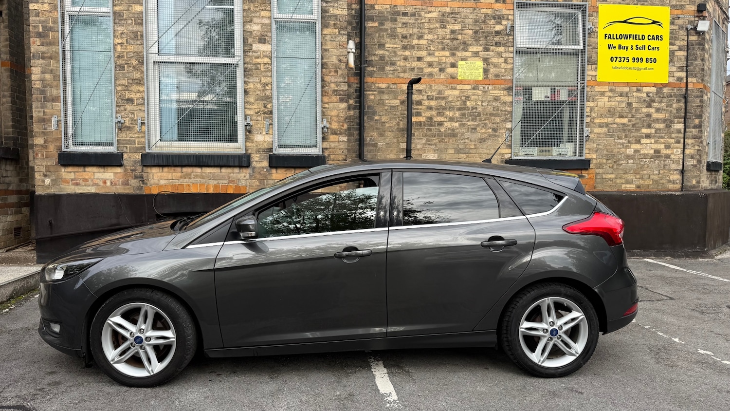 Used Ford Focus 2016 for sale - 76070674: Photo 2