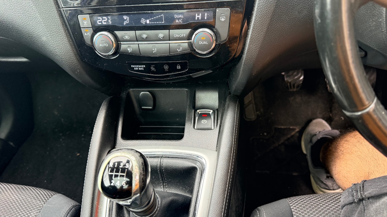 Used Nissan Qashqai 2015 for sale - 77988539: Photo 15