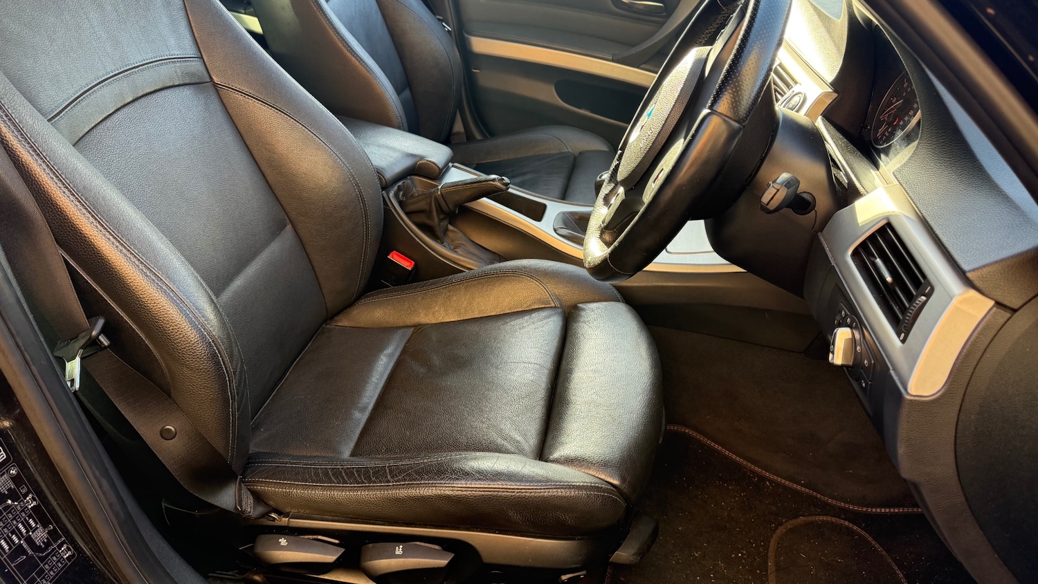 Used BMW 3 Series 2011 for sale - 76653058: Photo 9