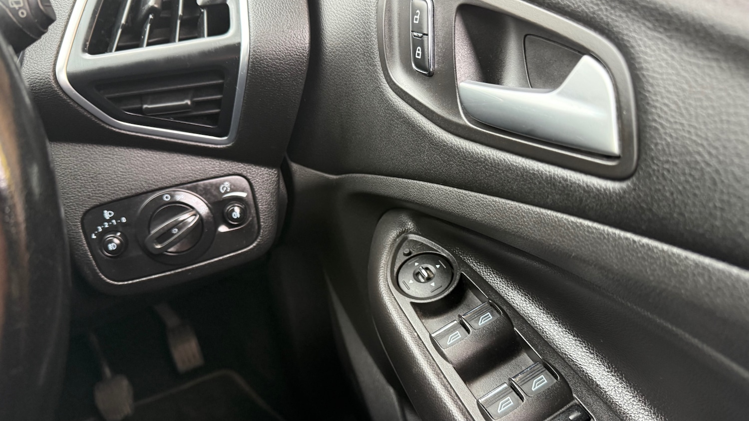 Used Ford Kuga 2013 for sale - 76344317: Photo 21