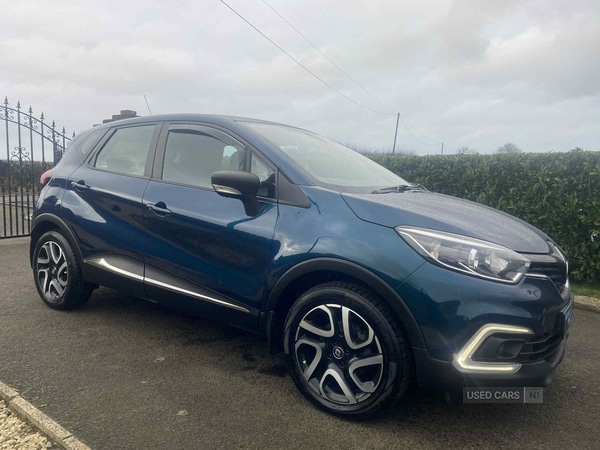 Used Renault Captur 2017 for sale - 77456977: Photo 2