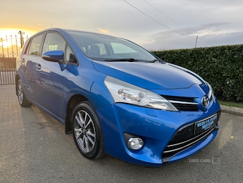 2014 - 1.6 D-4D Icon 5dr