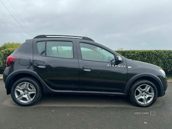 Used Dacia Sandero Stepway 2017 for sale - 78505270: Photo