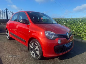 2016 - 1.0 SCE Play 5dr