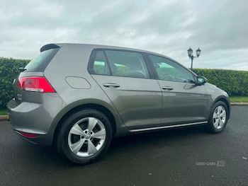 Used Volkswagen Golf 2017 for sale - 78901723: Photo