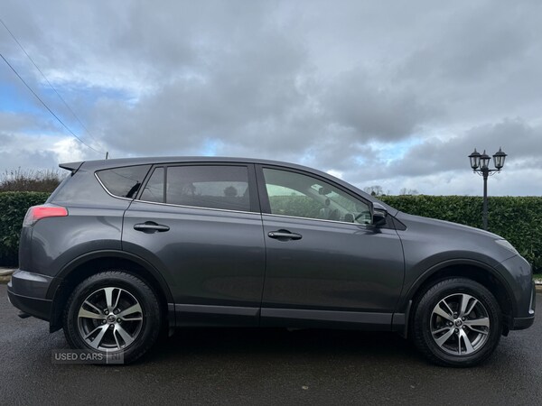 Used Toyota RAV4 2016 for sale - 76350198: Photo 3