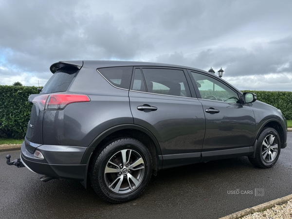 Used Toyota RAV4 2016 for sale - 76350198: Photo 4