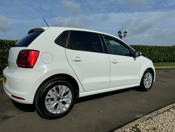 Used Volkswagen Polo 2015 for sale - 78063213: Photo