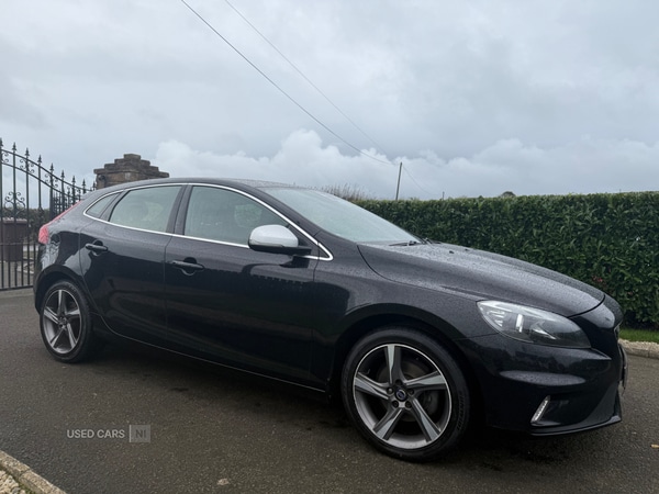 Used Volvo V40 2014 for sale - 76371970: Photo 2