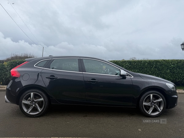 Used Volvo V40 2014 for sale - 76371970: Photo 3