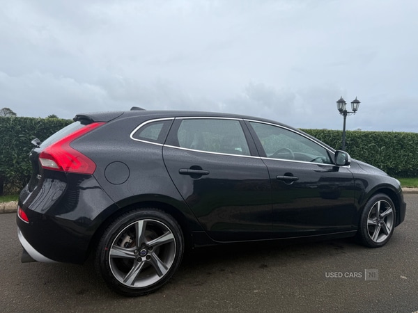 Used Volvo V40 2014 for sale - 76371970: Photo 4