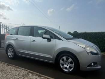 Used Peugeot 5008 2010 for sale - 75388606: Photo