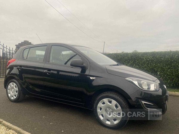 Used Hyundai i20 2013 for sale - 77565276: Photo 2