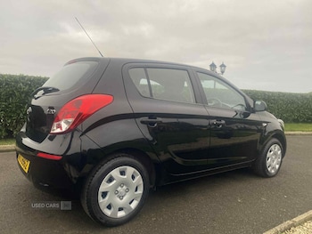 Used Hyundai i20 2013 for sale - 77565276: Photo