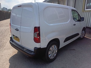 Used Peugeot Partner 2023 for sale - 79105018: Photo