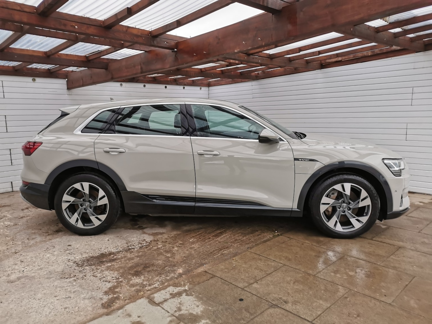 Used Audi e-tron 2019 for sale - 77423473: Photo 3