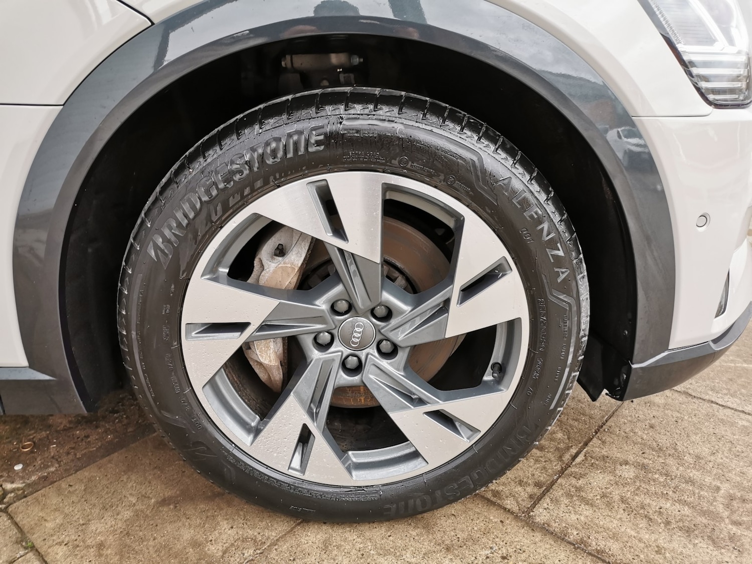 Used Audi e-tron 2019 for sale - 77423473: Photo 4