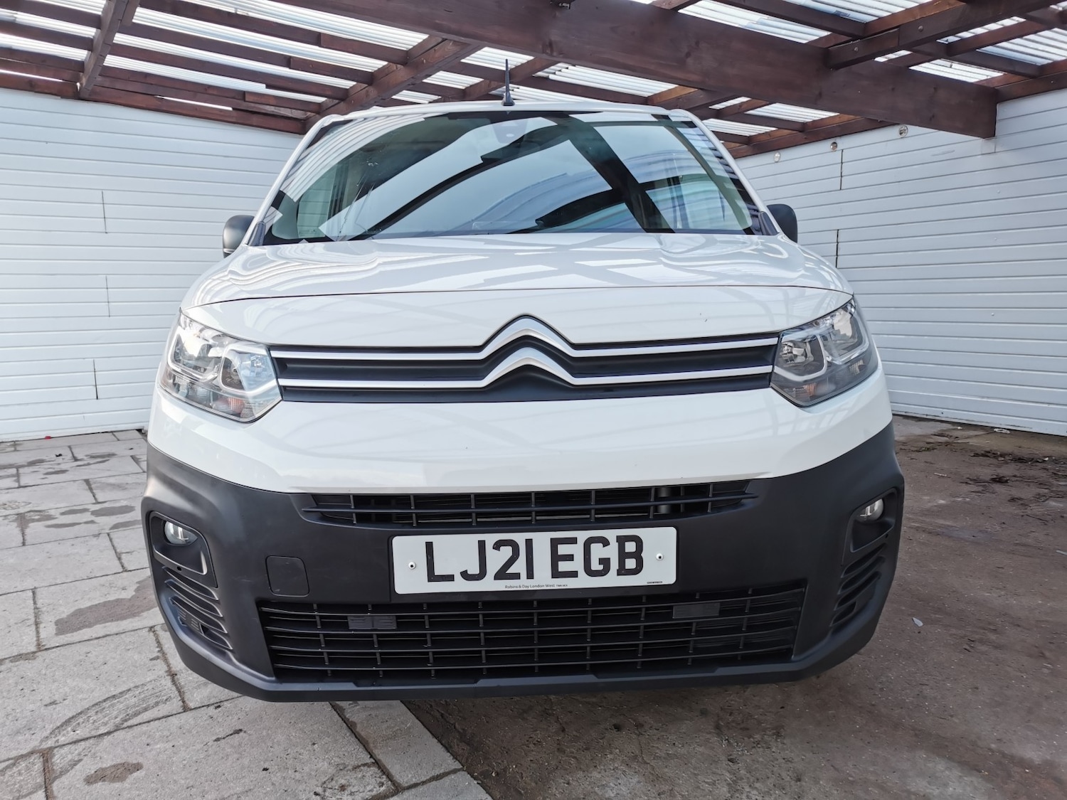 Used Citroen Berlingo 2021 for sale - 77423402: Photo 2