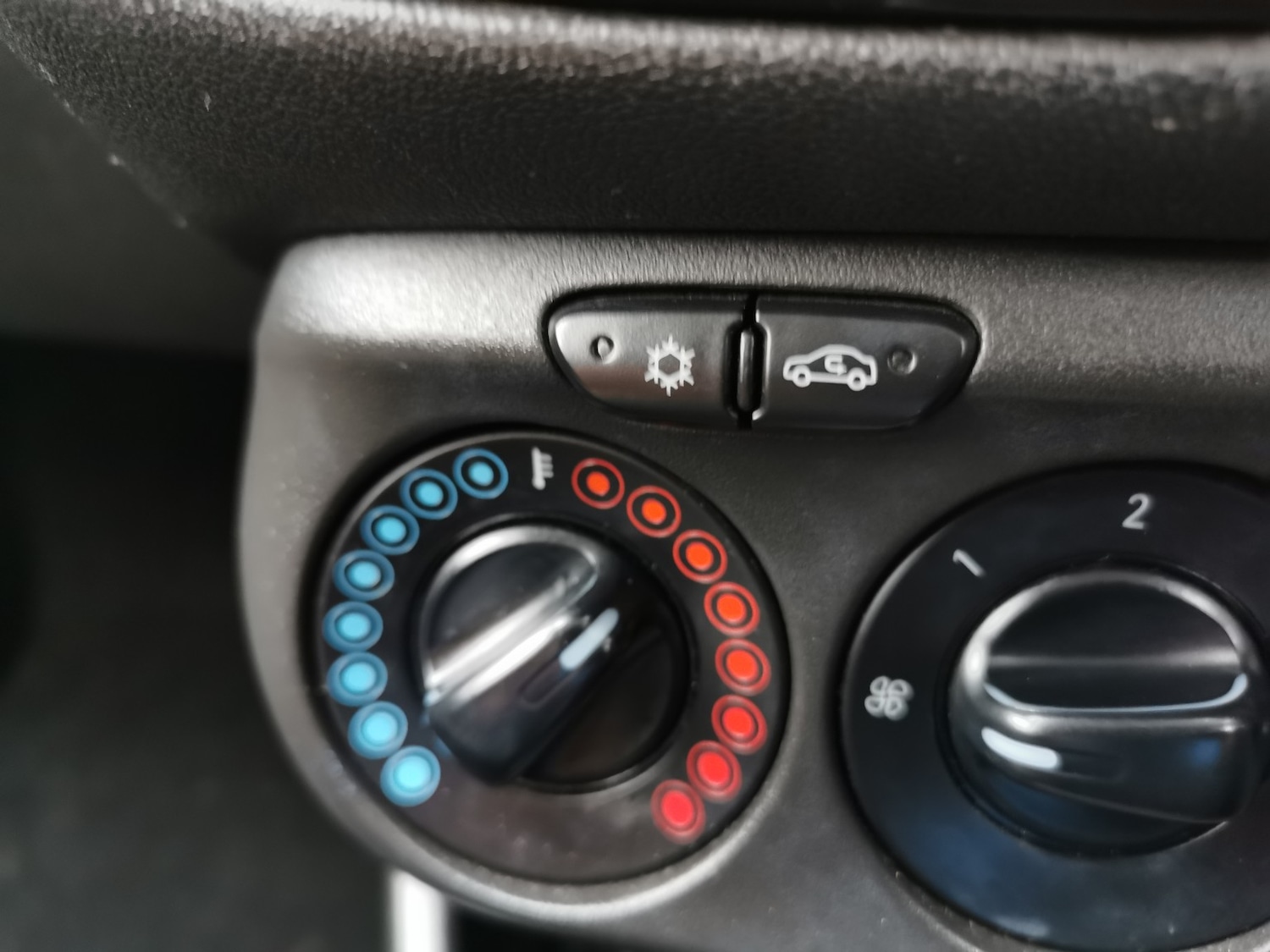 Used Vauxhall Corsa 2016 for sale - 77423323: Photo 14