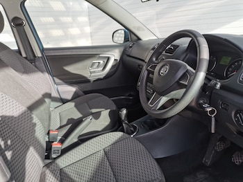 Used Skoda Fabia 2014 for sale - 77423370: Photo