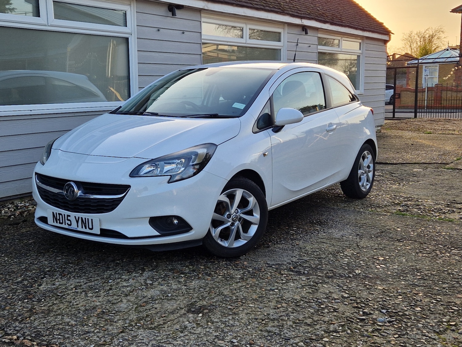 Used Vauxhall Corsa 2015 for sale - 77789690: Photo 4