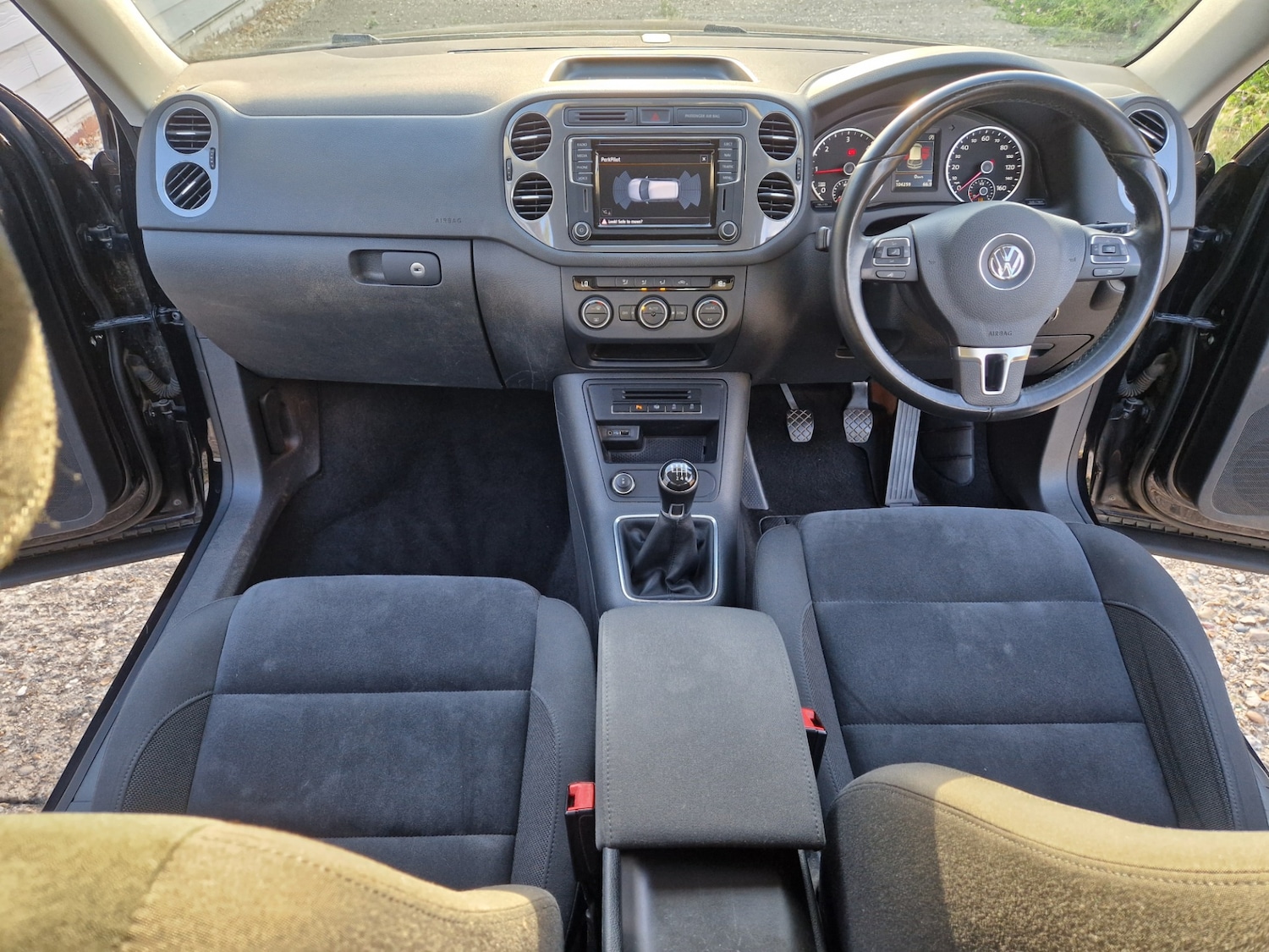 Used Volkswagen Tiguan 2015 for sale - 76741407: Photo 15