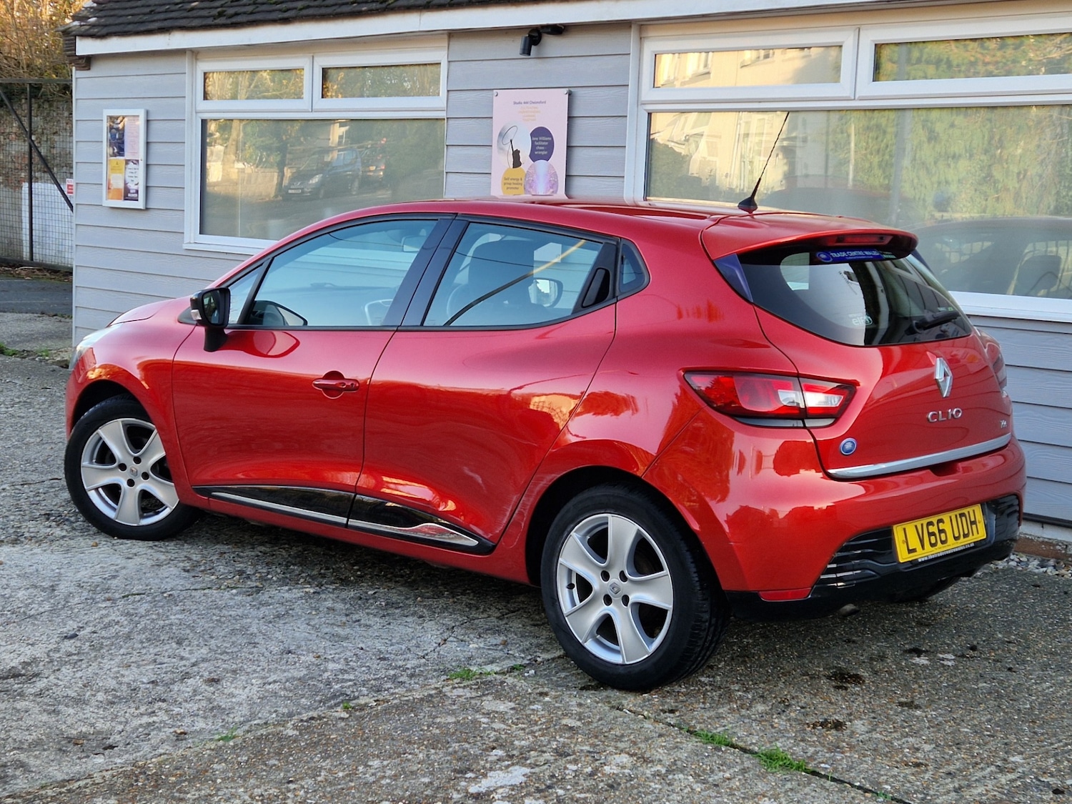 Used Renault Clio 2016 for sale - 76603114: Photo 12