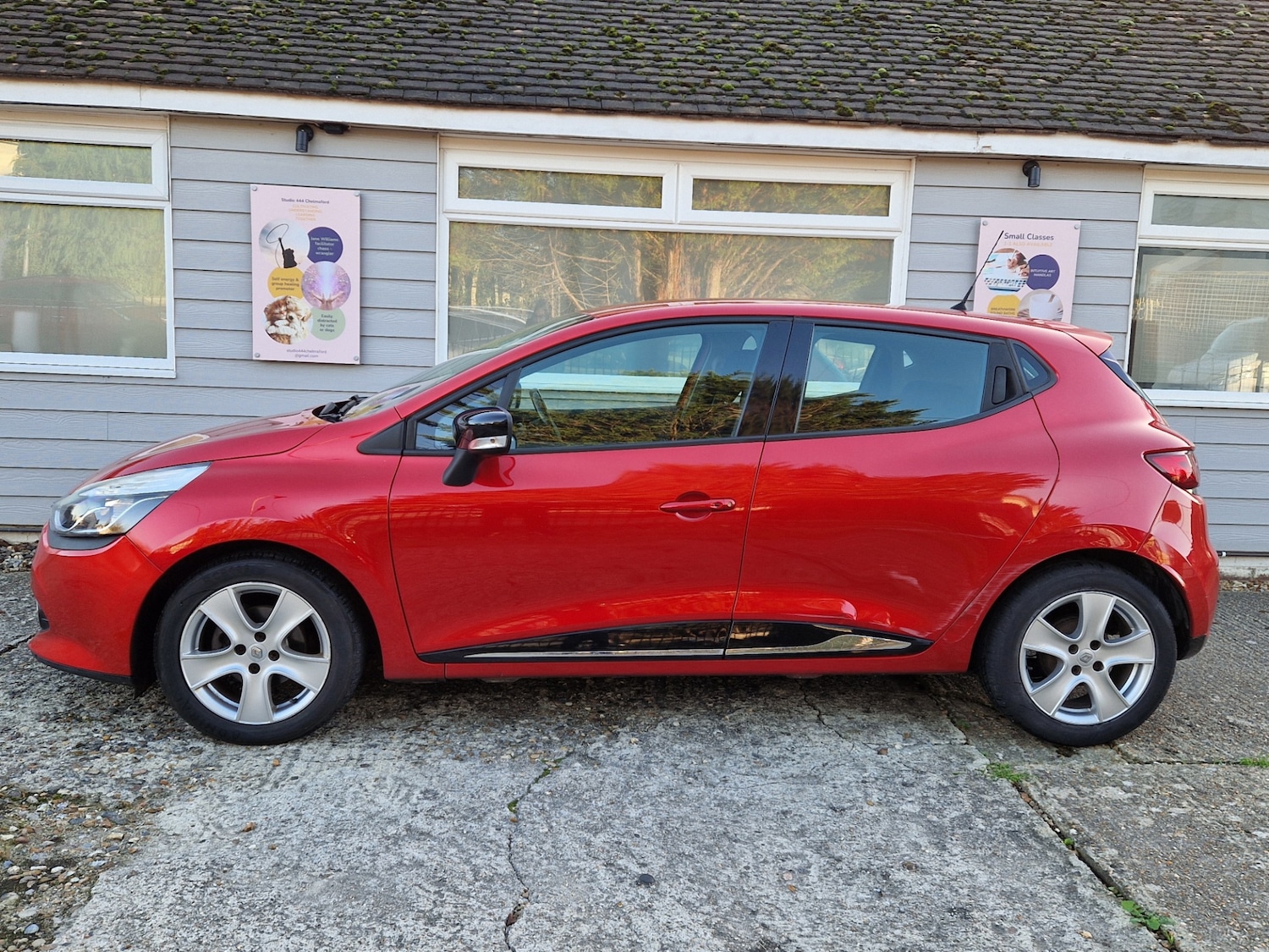 Used Renault Clio 2016 for sale - 76603114: Photo 8