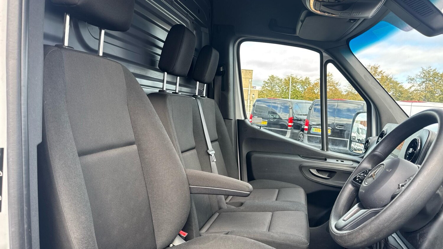 Used Mercedes-Benz Sprinter 2024 for sale - 76399329: Photo 11