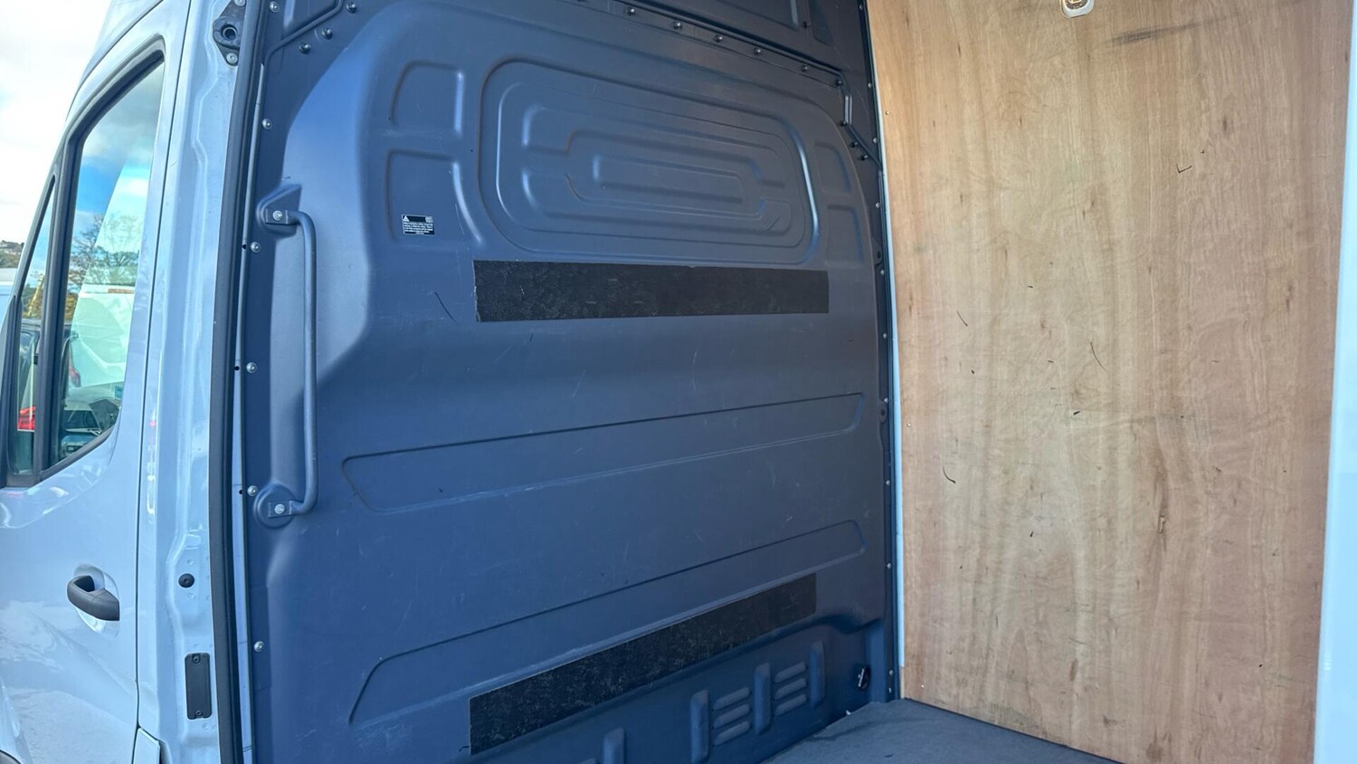 Used Mercedes-Benz Sprinter 2024 for sale - 76399329: Photo 15