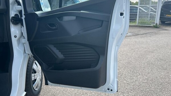 Used Renault Trafic 2023 for sale - 75400924: Photo 34
