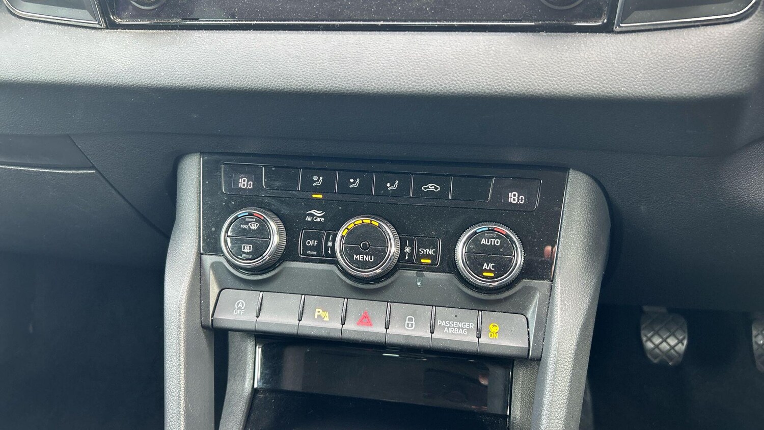 Used Skoda Karoq 2021 for sale - 76913001: Photo 19