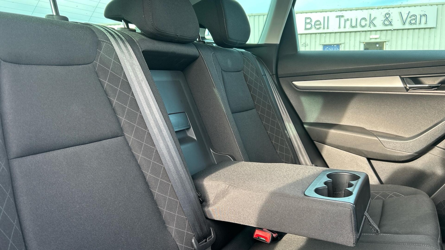 Used Skoda Karoq 2021 for sale - 76913001: Photo 50