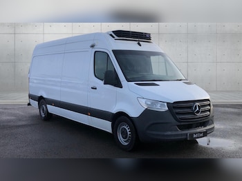 Mercedes-Benz Sprinter feature image