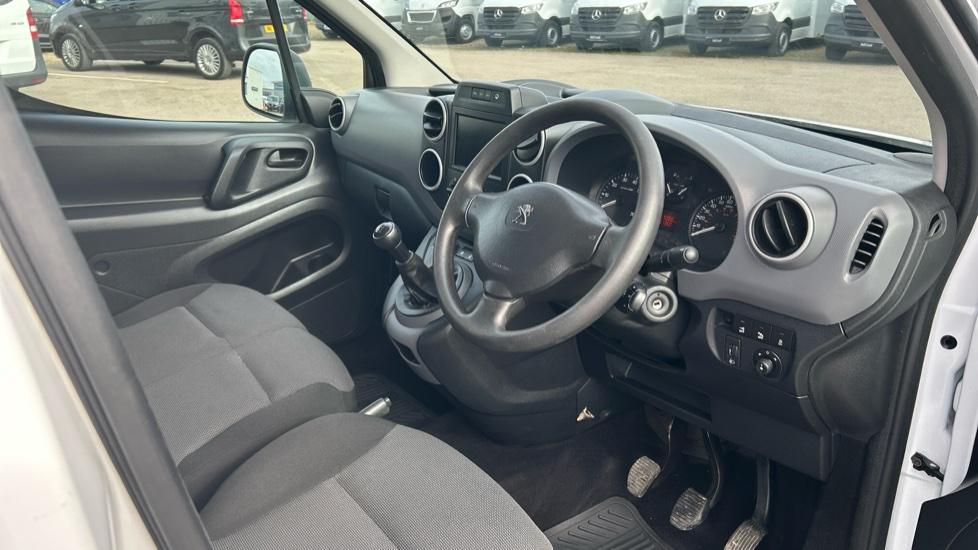 Used Peugeot Partner 2018 for sale - 76239259: Photo 14