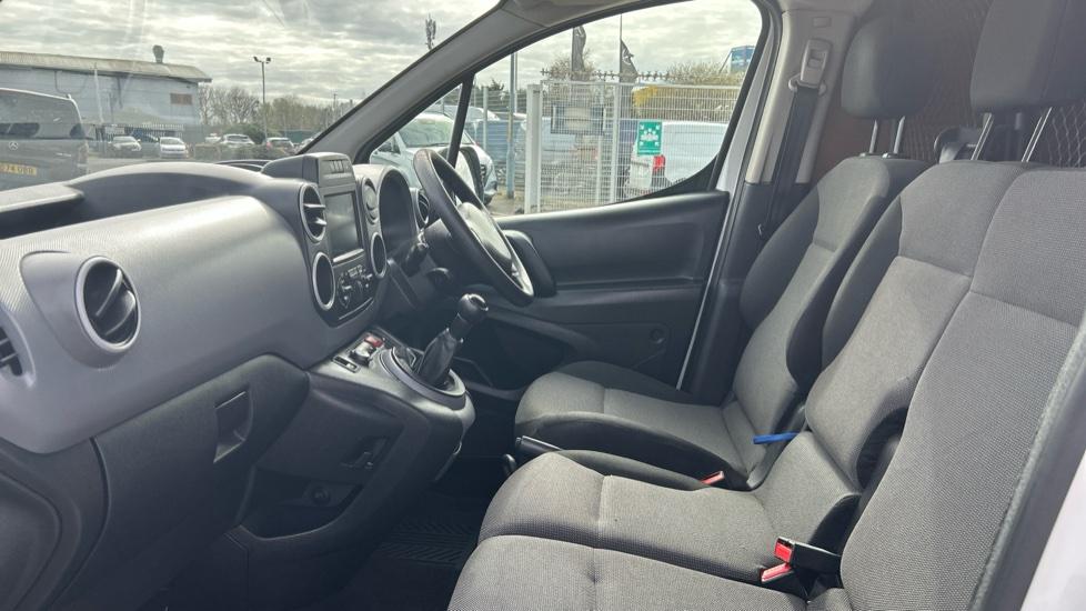 Used Peugeot Partner 2018 for sale - 76239259: Photo 17